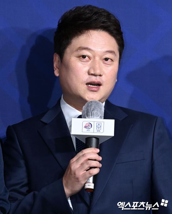 <b>김병지</b>, <b>박문성</b> 향해 강도 높은 <b>저격</b>…가족사 의혹까지 제기→"시중에 ...