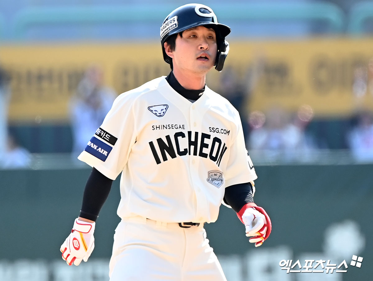 '21년 원클럽맨' <b>SSG 김성현</b>, <b>은퇴</b>식 특별 엔트리 등록…1번+2B 선발 출전...