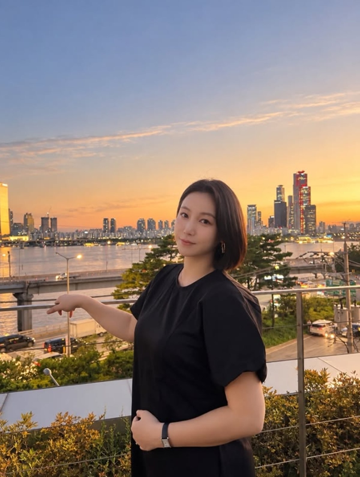 <b>김옥빈</b>, 깜짝 <b>임신 발표</b>…결혼 10개월 만 엄마 된다 "태명은 울루" [전문...