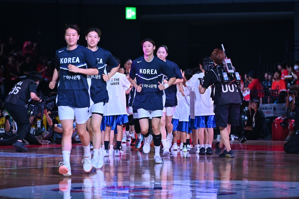 [오피셜] '발목 부상' 박지수 결국 AG 못 나간다, <b>박지현</b>도 WNBA 일정 소...