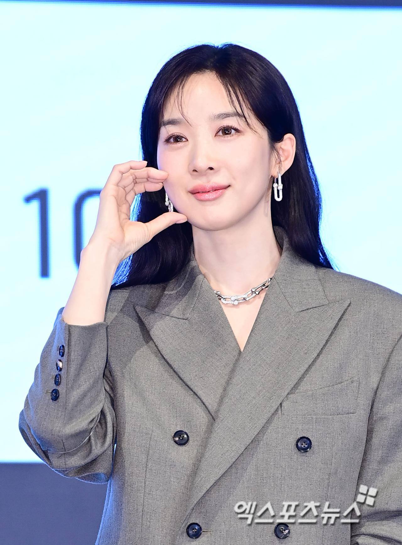 [공식] <b>이청아</b>, <b>교통사고</b>로 결국 차기작 하차 논의 중