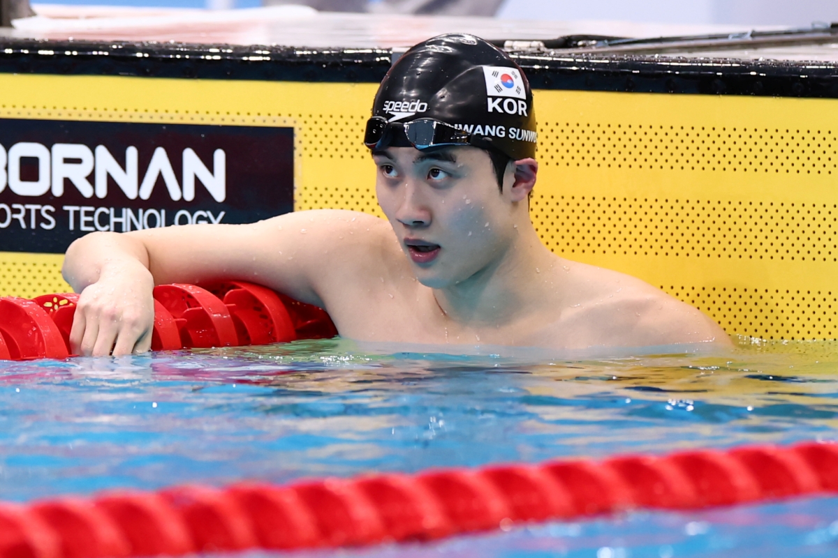韓 <b>수영</b> 아쉽다!…중국+일본 벽 넘지 못했다→남자 계영 800m 동메달 [도...
