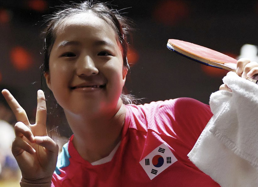 <b>신유빈</b>, '한국전 50전 50승' 中 <b>왕만위</b>와 <b>8강전</b> 확정…주천희는 '217주 세...