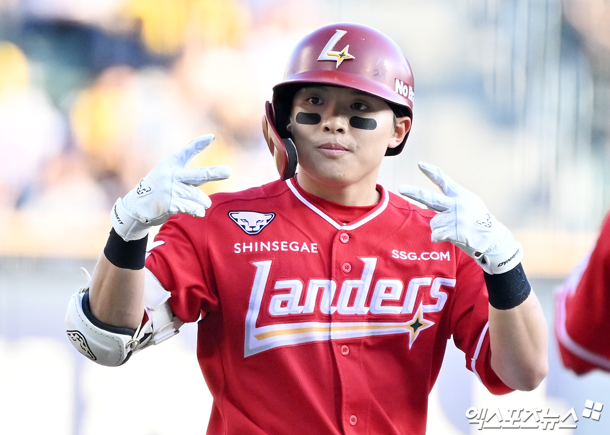 <b>SSG</b>, LG 발목 또 잡았다! 4-3 <b>끝내기</b> 승리로 2연승+위닝시리즈 확보…'6위...
