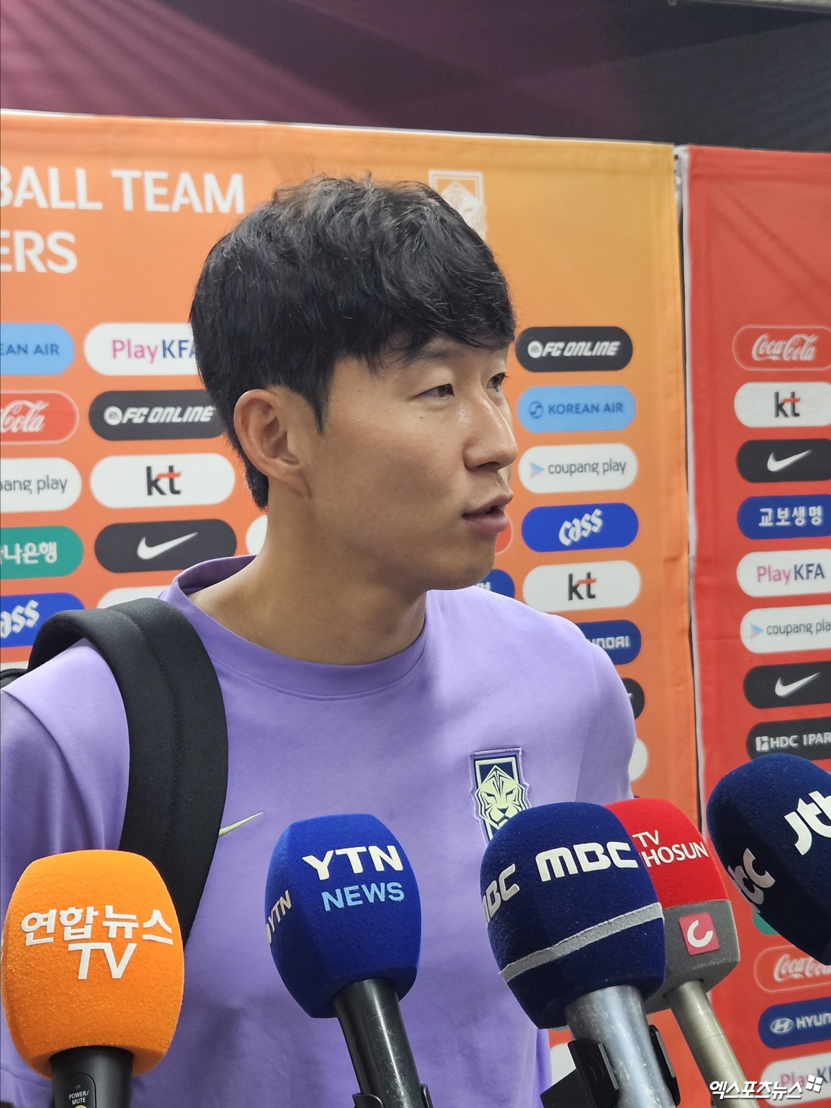 <b>김민재</b> 축구화 패대기+작심 <b>발언</b>→손흥민 응답했다…"민재 이해한다, 완...