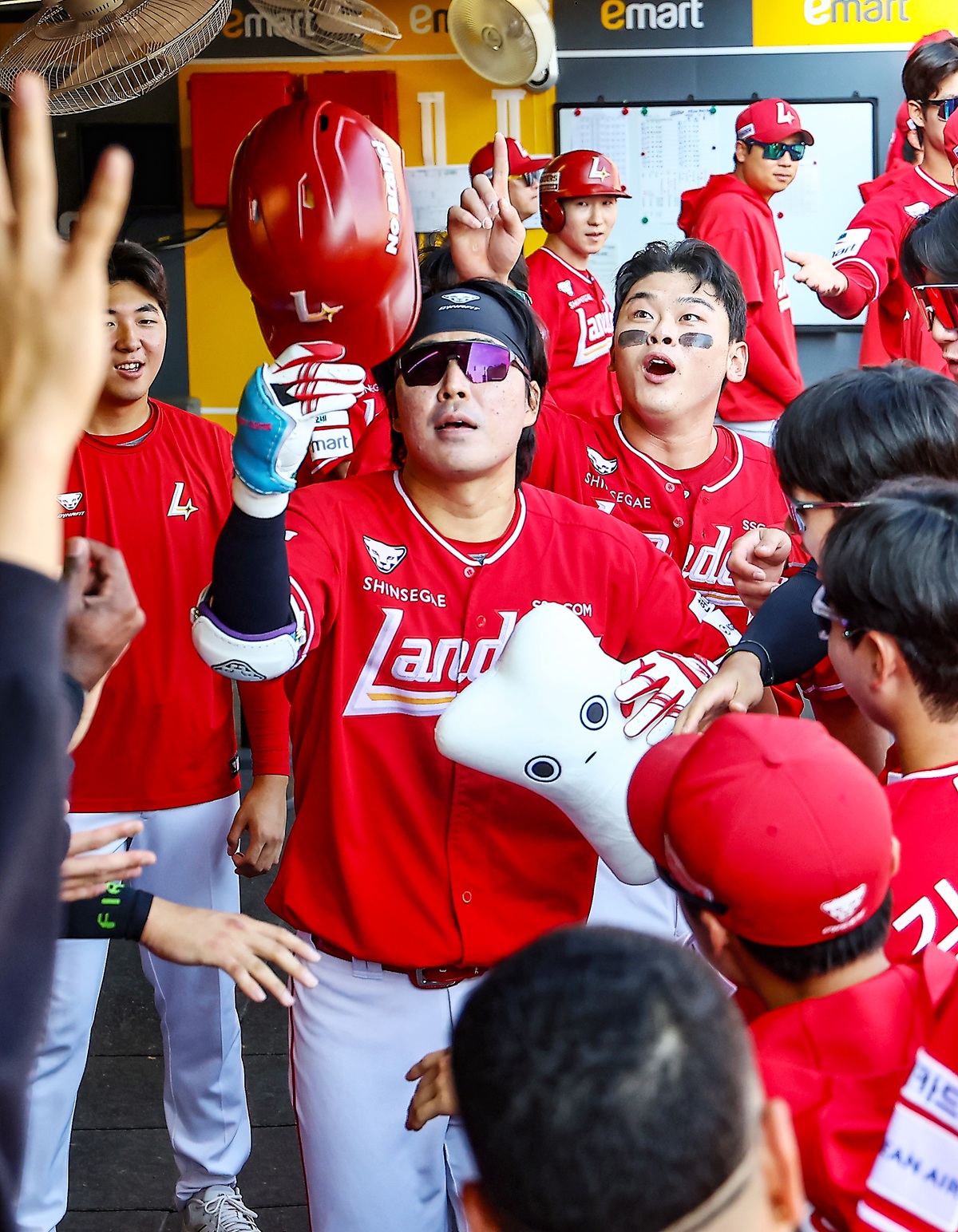 'KKKKKKK' 이로운, <b>삼성</b> 방망이 압도하고 '유종의 미'…<b>SSG</b> 홈 최종선서...