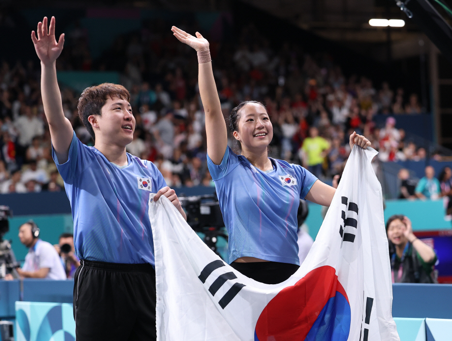 '3:10→13:11' 韓 탁구 세계 1위, 기적의 역전 드라마 썼다!…<b>임종훈</b>-신...