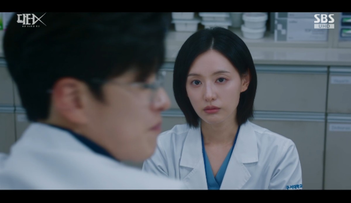 '닥터X' <b>김지원</b>, <b>장승조</b> <b>플러팅</b> 무시하고 칼퇴근 '폭소'