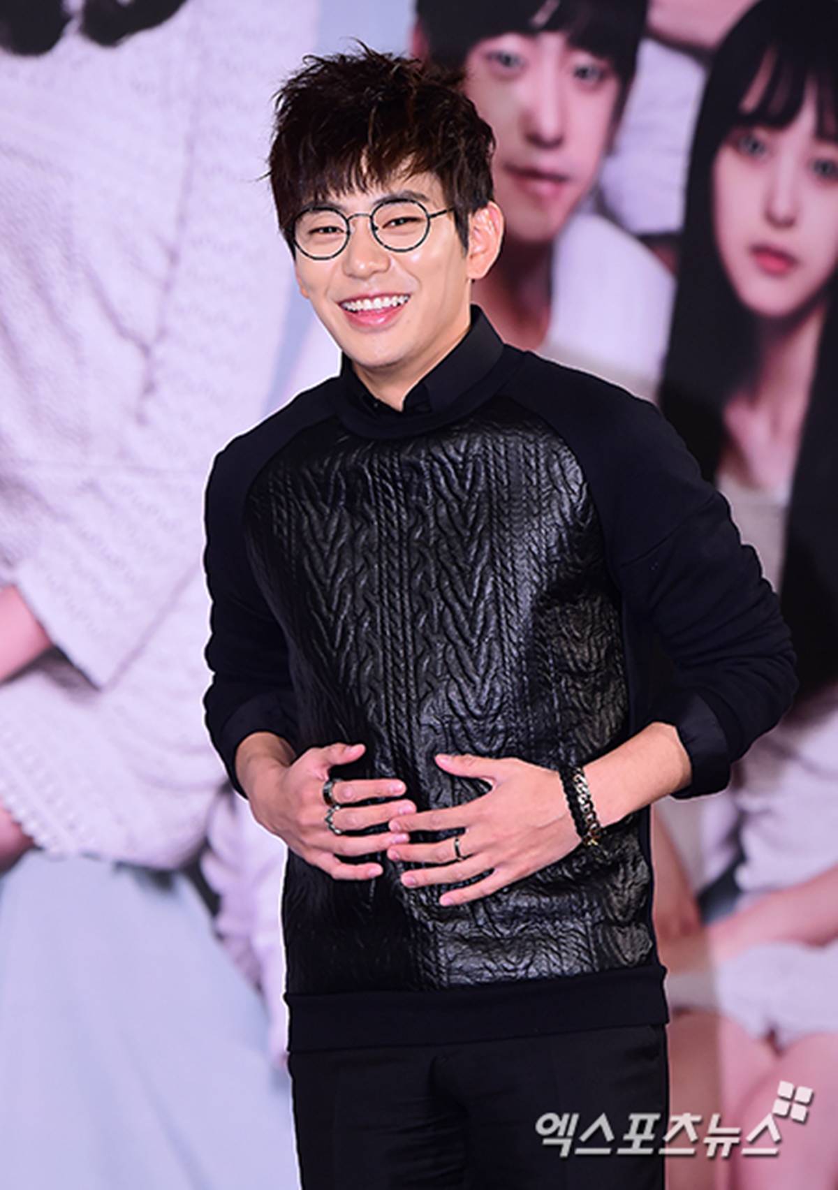 [공식] 배우 <b>안용준</b>, 30억 <b>사기</b> 후 연락두절?…전 소속사 대표 "오늘(21일...