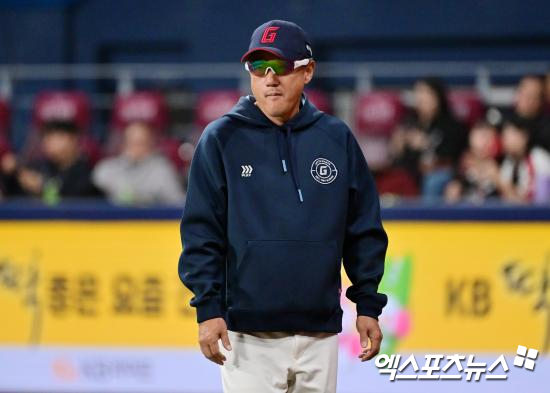 '<b>허문회 수석</b>·조원우 수비' 감독급 <b>코치</b>만 2명→'20년 프로 마감' 김민...