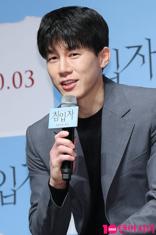 ‘침입자’ 김무열 “<b>송지효</b>의 <b>털털한 성격</b>에 ‘형’이라 불러”