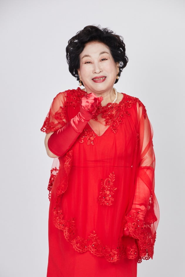 '보이스트롯' <b>전원주</b>, 母 반대에 가수 꿈 접은 사연 "외모 때문에…"