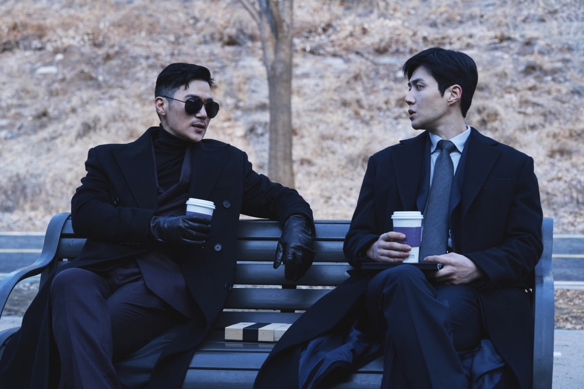 '<b>무빙</b>' 잇고, '마녀' 바통 받기 충분했다…디즈니+의 재도약 '폭군' [TEN...