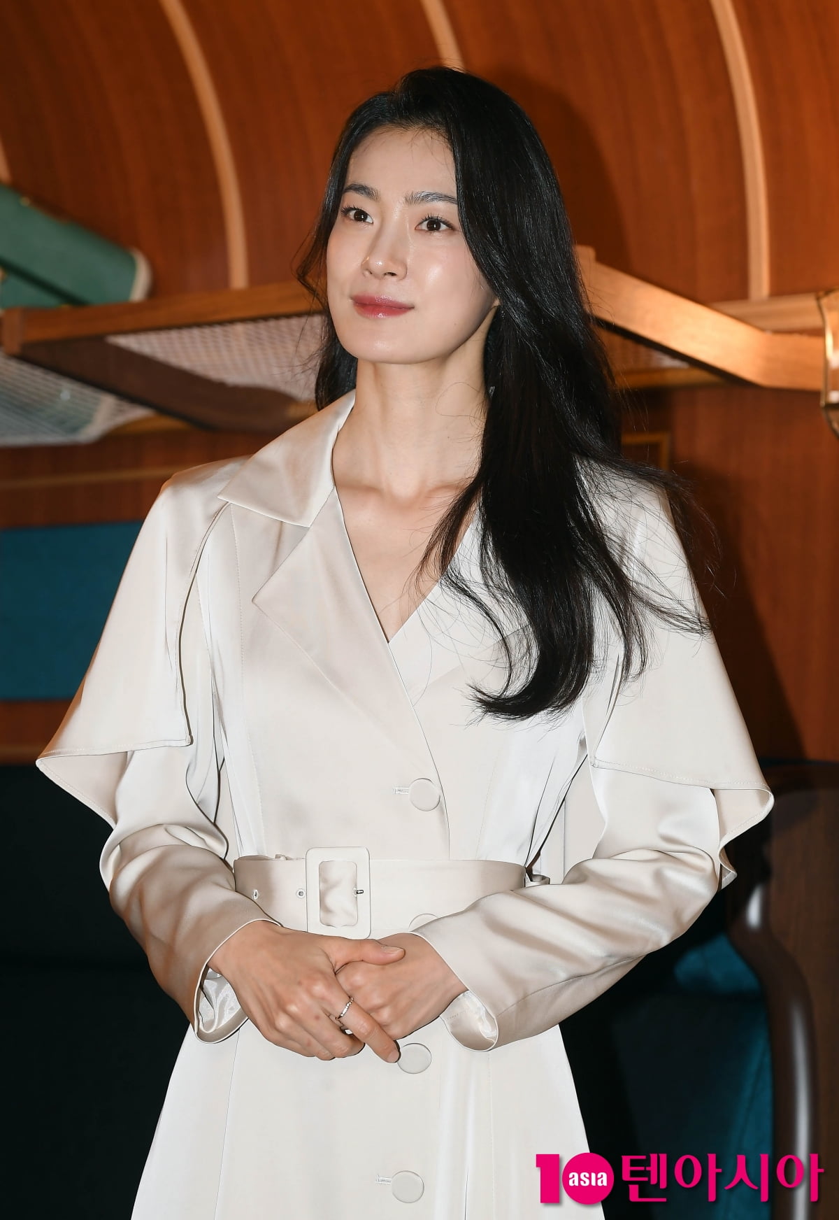 <b>옥자연</b>, <b>반전매력</b>의 우아美...싱그러운 미소[TEN포토+]