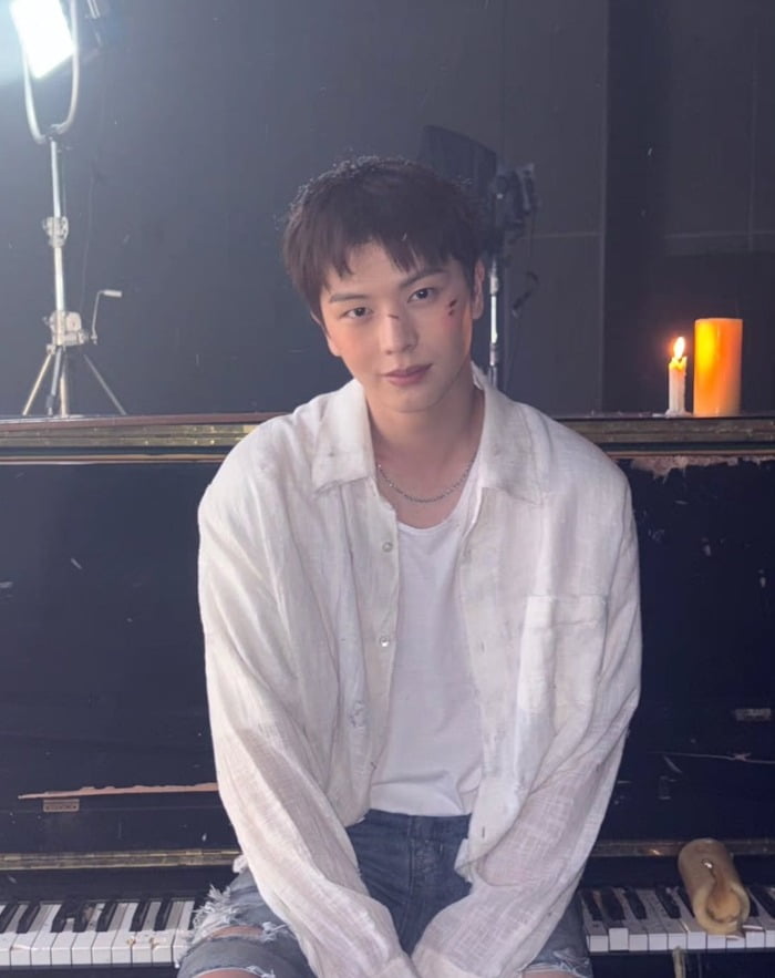<b>육성재</b>, 'SNL 테토남' 이미지 지웠다…컴백 위해 뽀얗고 순한 '에겐남' ...
