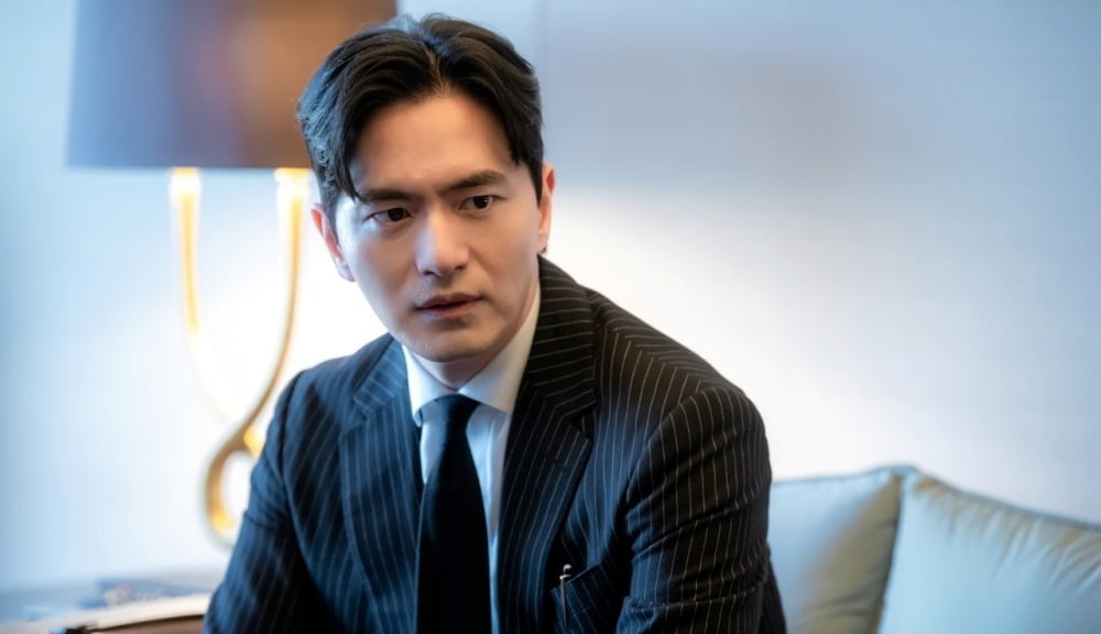 '43세 미혼' 이진욱, '16살 연하' 여배우와 호흡하더니…"덕분에 좋은 추...