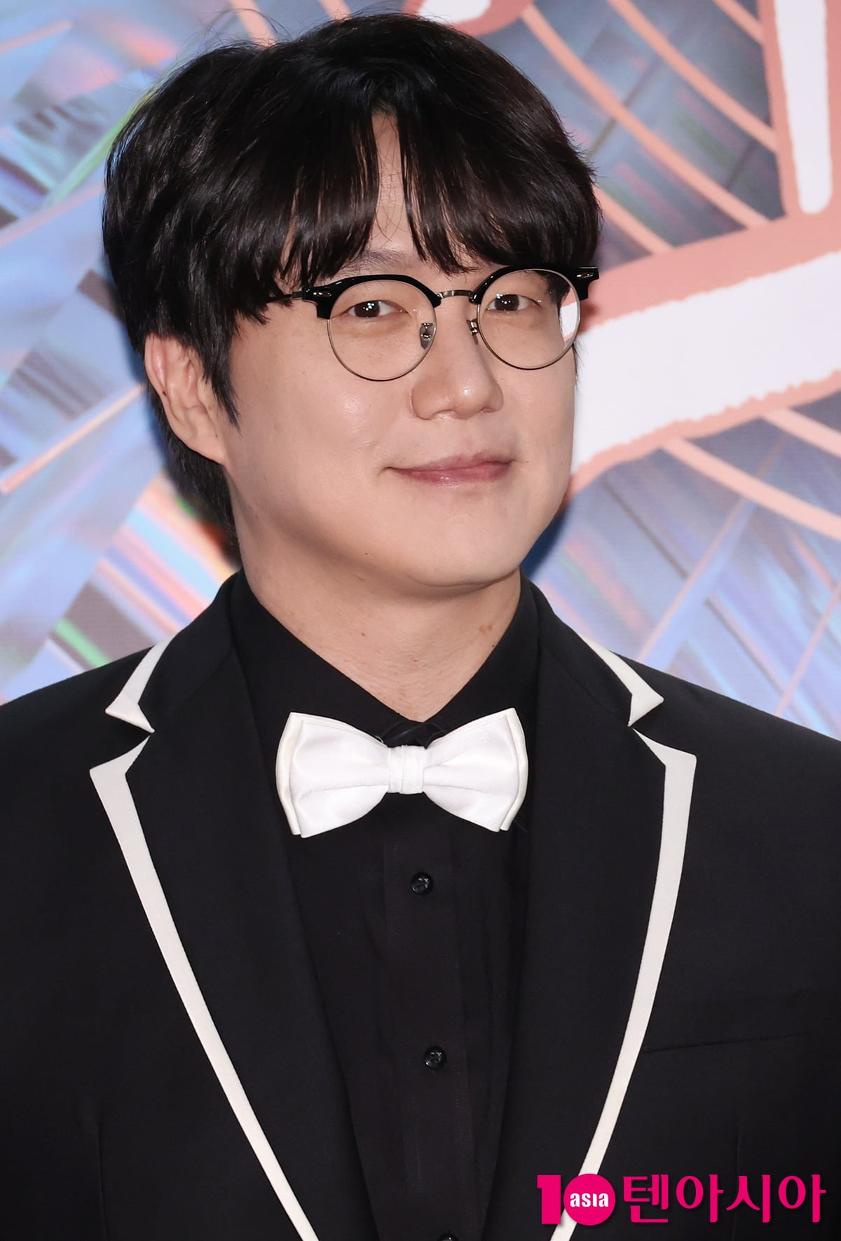 '기획사 미등록' <b>성시경</b>, 일주일 만에 <b>유튜브</b> 활동 <b>재개</b>했다…"다음 주...