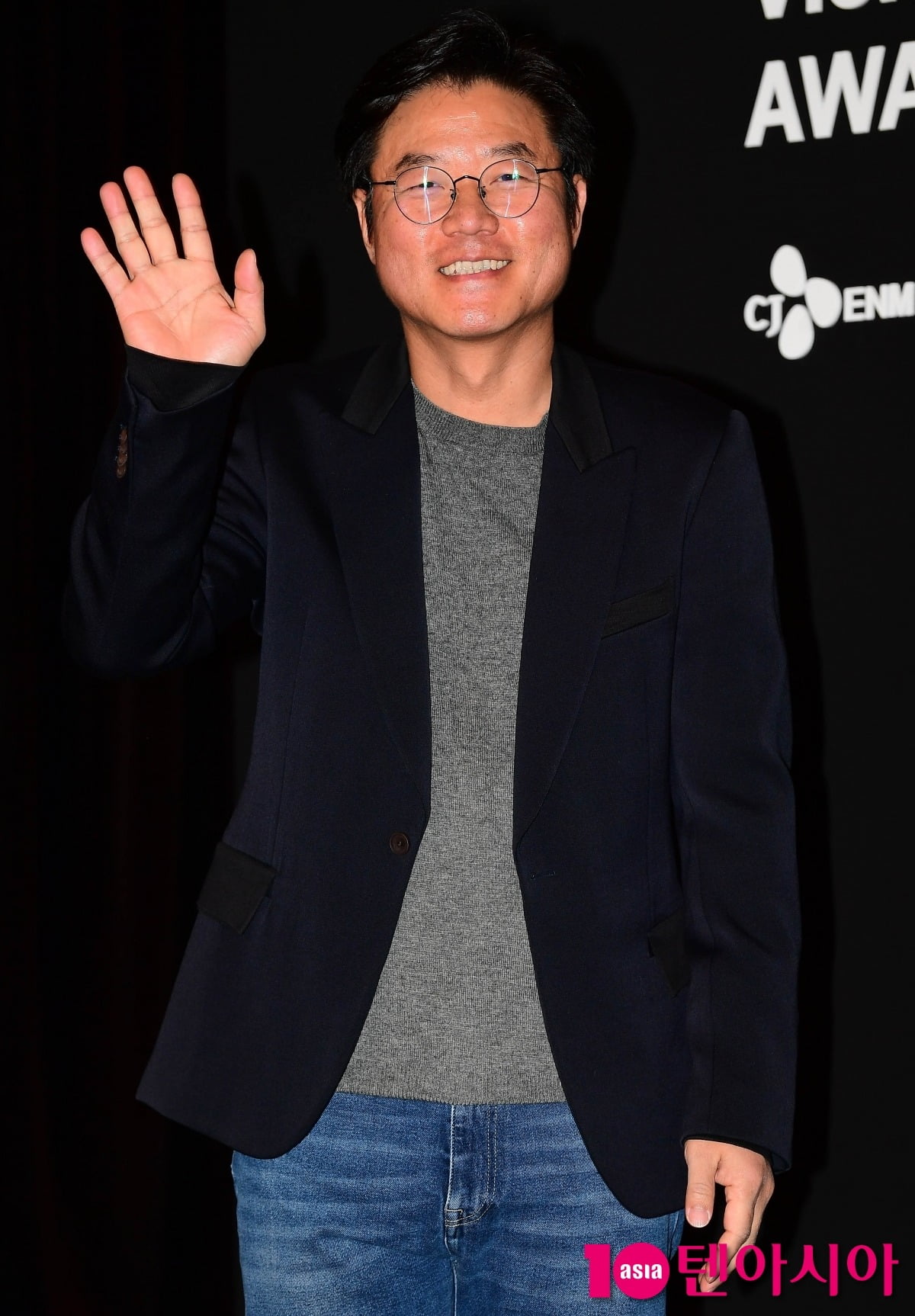 [공식] 나영석 PD, 또 일냈다…'신민아' 김우빈도 합류, 이광수 "<b>사기</b>...