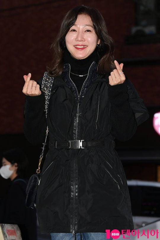 [종합] '2번 이혼' <b>방은희</b>, 충격 <b>가정사</b> 밝혔다…"칼 들고 위협, 허락 없...