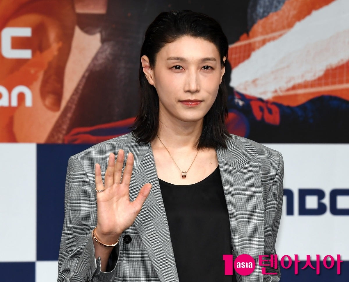 2.2%→4.7% 시청률 급등하더니…<b>김연경</b>, <b>한일전</b>에 '히든카드' 꺼냈다 ('신...