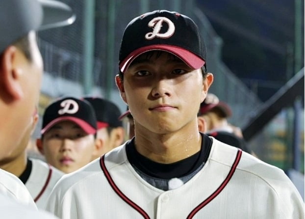 0%대 <b>시청률</b> 또 못 벗어났는데…현빈 닮은꼴 '얼굴 천재' 박종혁 등판했...