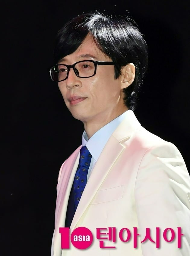 이이경 <b>하차</b> 시킨 '<b>놀뭐</b>', 결국 시청률 반토막 났다…유재석, 팬들과 만...