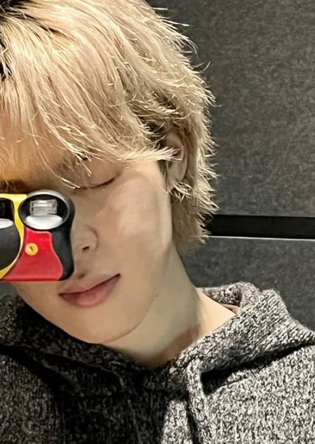 JIMIN'S INSTAGRAM COMEBACK IS GIVING MAIN CHARACTER ENERGY ๐