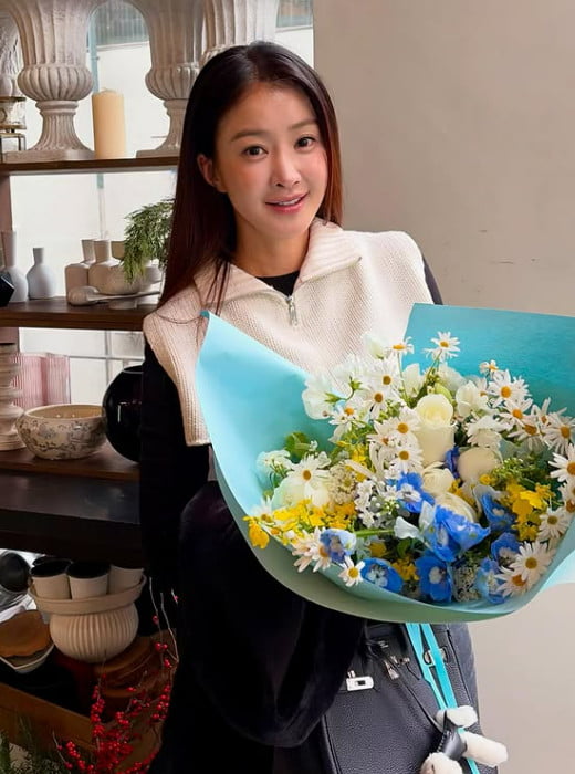 "저는 집에 가서 몰랐어요"…이시영 사과문, 분노 더 지폈다 "정상은 아닌 듯"