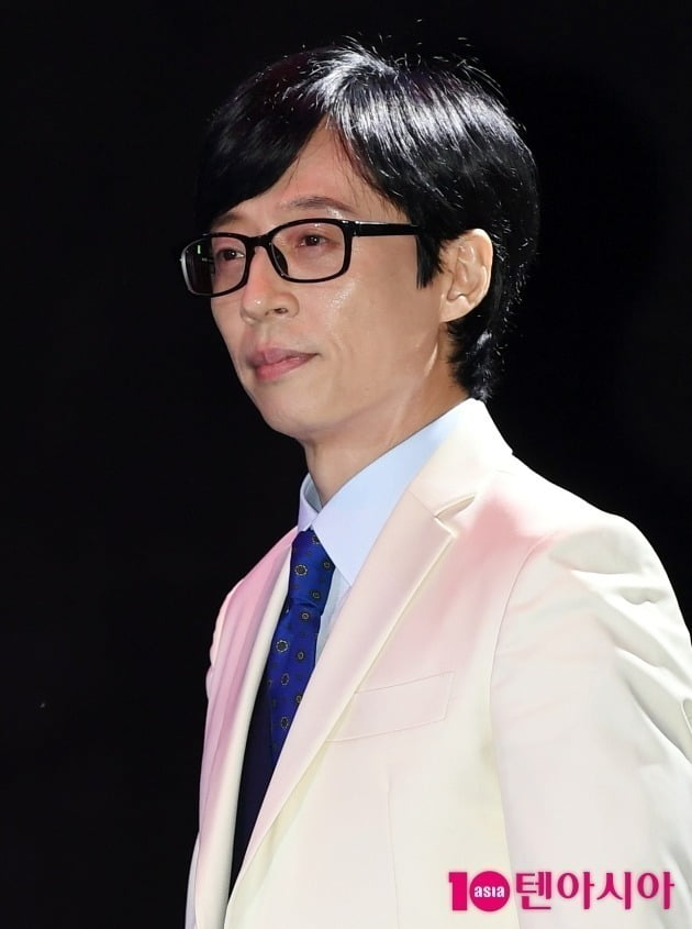 '53세' 유재석, 얼굴 무너졌다…"턱 함몰, 얼굴 불균형 심각" 전문가 소견 ('런닝맨')
