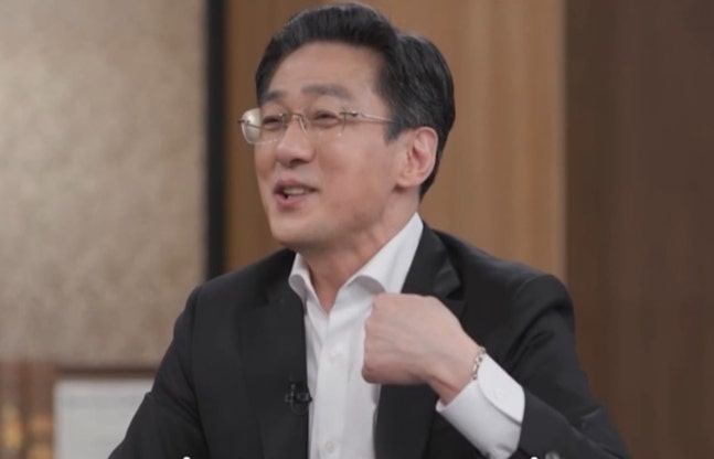 손창민, ♥아내와 15년째 별거 중이라더니…자식 농사 대박났다 "큰딸 교수 돼" ('데이앤나잇')