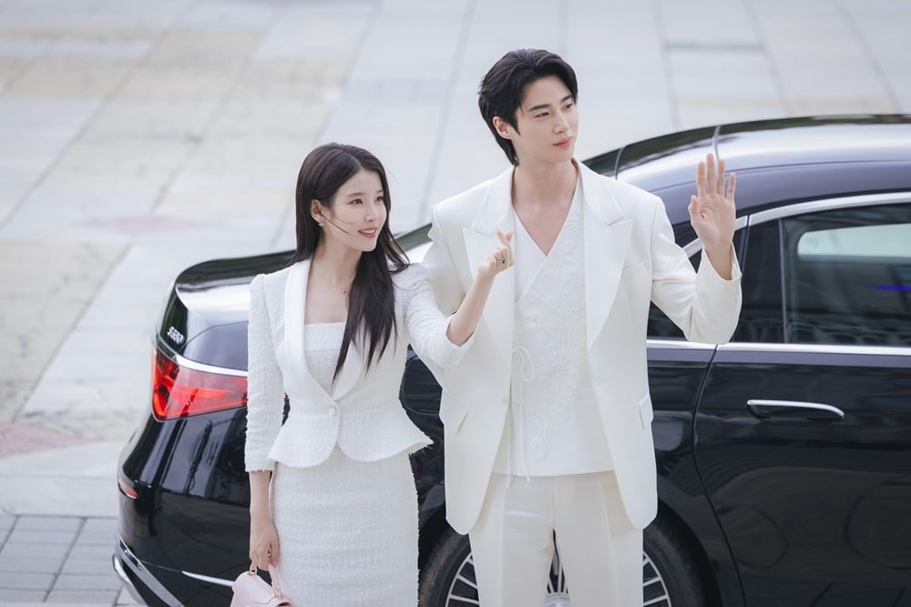 도합 팔로워 5000만이라는 아이유 ♥변우석, 화제성 쓸어가더니 후반부 ...