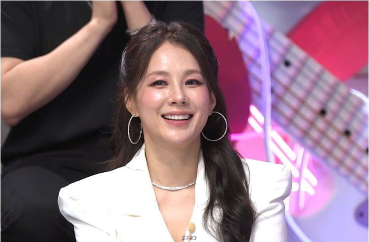 '47세' <b>채연</b>, 결국 시술 고백했다…비현실적 방부제 미모 비결 "<b>나이</b> 잊...