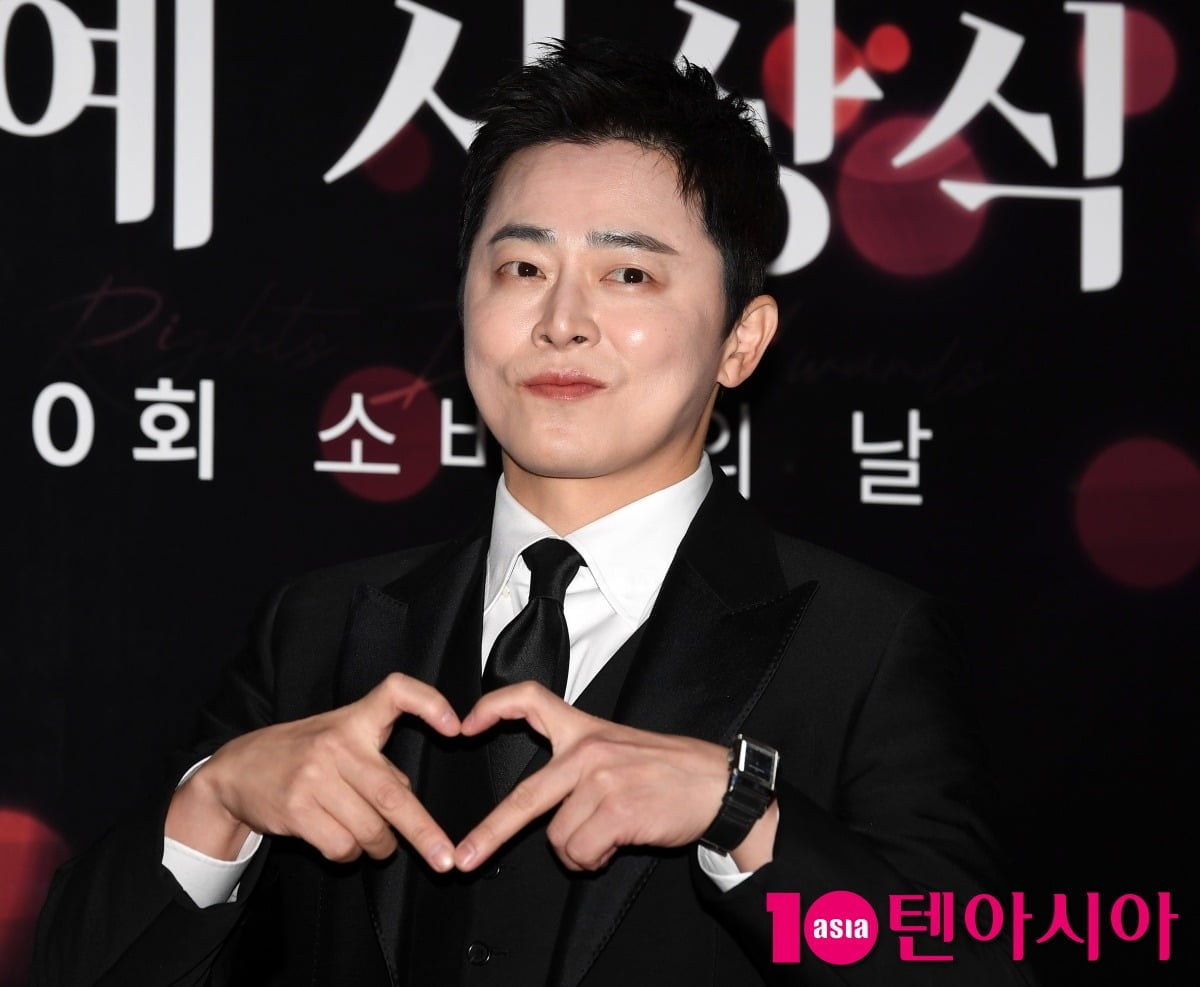 '<b>거미</b>' <b>조정석</b>, 결혼 9년 차에 여전한 사랑꾼 면모…"아내 만나고 이...