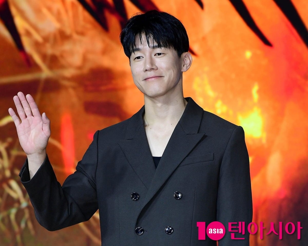 '<b>참교육</b>' <b>화제성</b> 뜨겁다…김무열은 단번에 출연자 <b>1위</b>