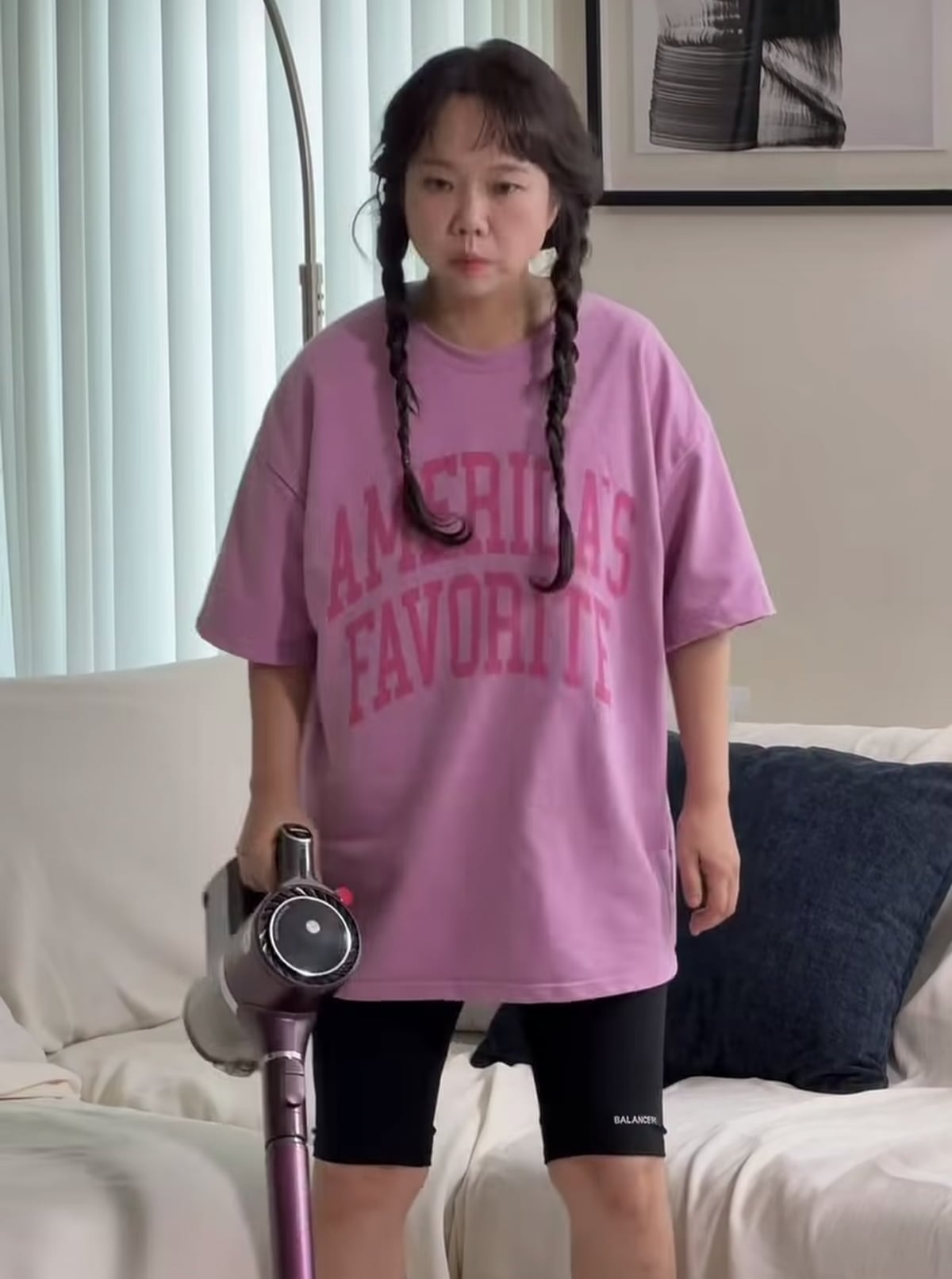 "허벅지가 젓가락 같아"…'49kg' 홍현희, 명품 레깅스핏으로 뽐낸 늘씬한 각선미