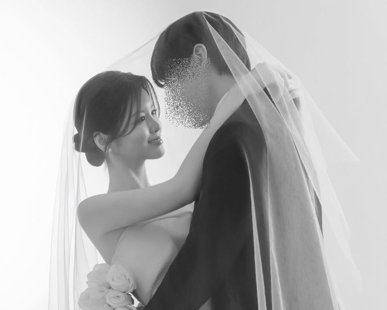 [전문] '구구단 출신' 소이, ♥훈남 변호사와 8월 결혼…강미나 "미쳤나 봐. 너무 예쁘네"