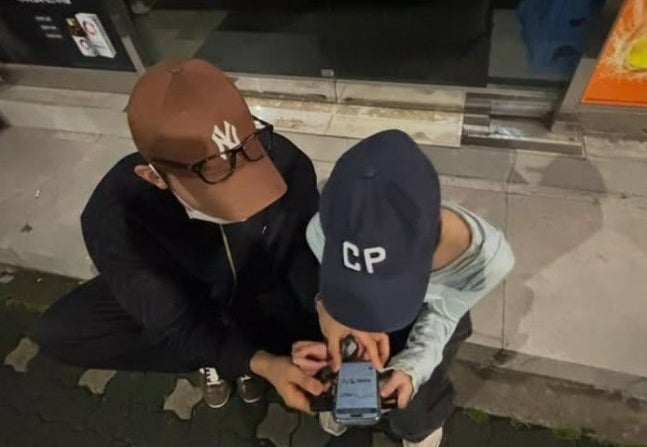 김고은, 꽁꽁 가리고 한밤중 길거리 데이트 즐겼다…알고 보니 '한예종...