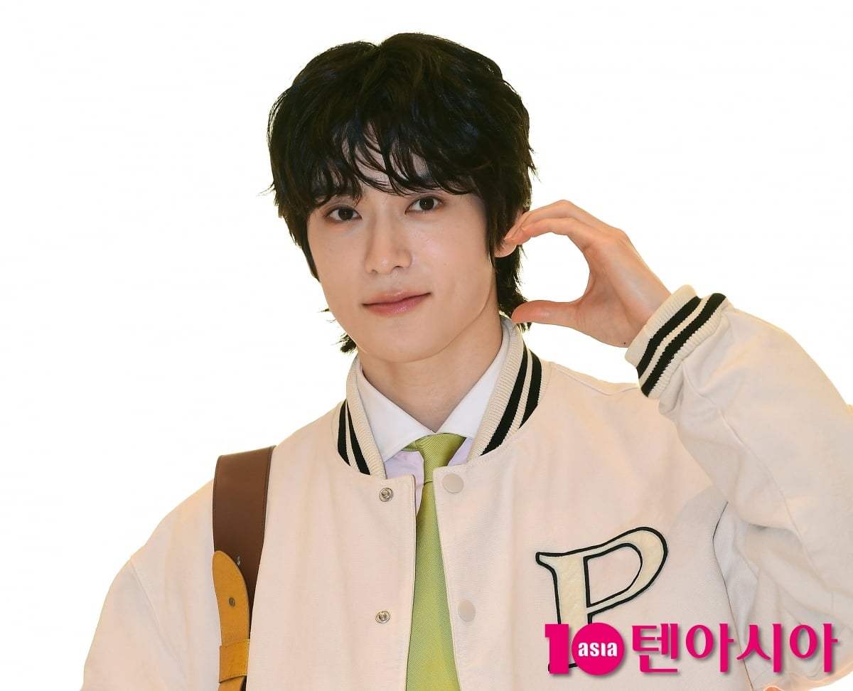 'BTS 정국 절친' NCT 재현, '해변 럽스타' 의혹 커지자 선 그었다…"여친...
