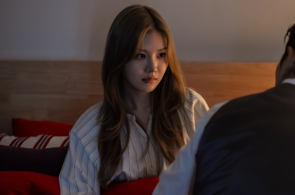 Kim Bujang's Villain You Loved to Hate: Yoo Ji-an on Her Debut, the Casting Backlash, and What Comes Next