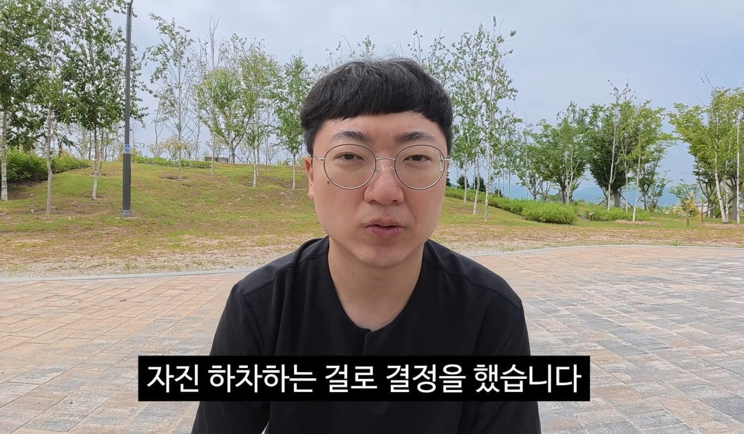 <b>김선태</b>, '돈선태' <b>자진 하차</b> 입장 밝혔다…리센느 2차 가해 논란 여파
