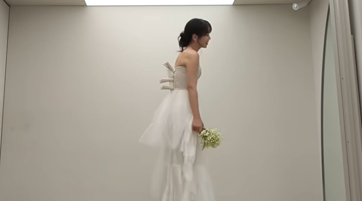 드레스 입다 구토까지… '나는 솔로' 30기 옥순의 아찔했던 드레스 투어