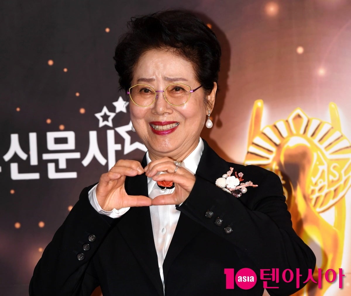 '82세' <b>선우용녀</b>, 돈이 얼마나 많길래…한강뷰 바라보며 매일 아침 건강...