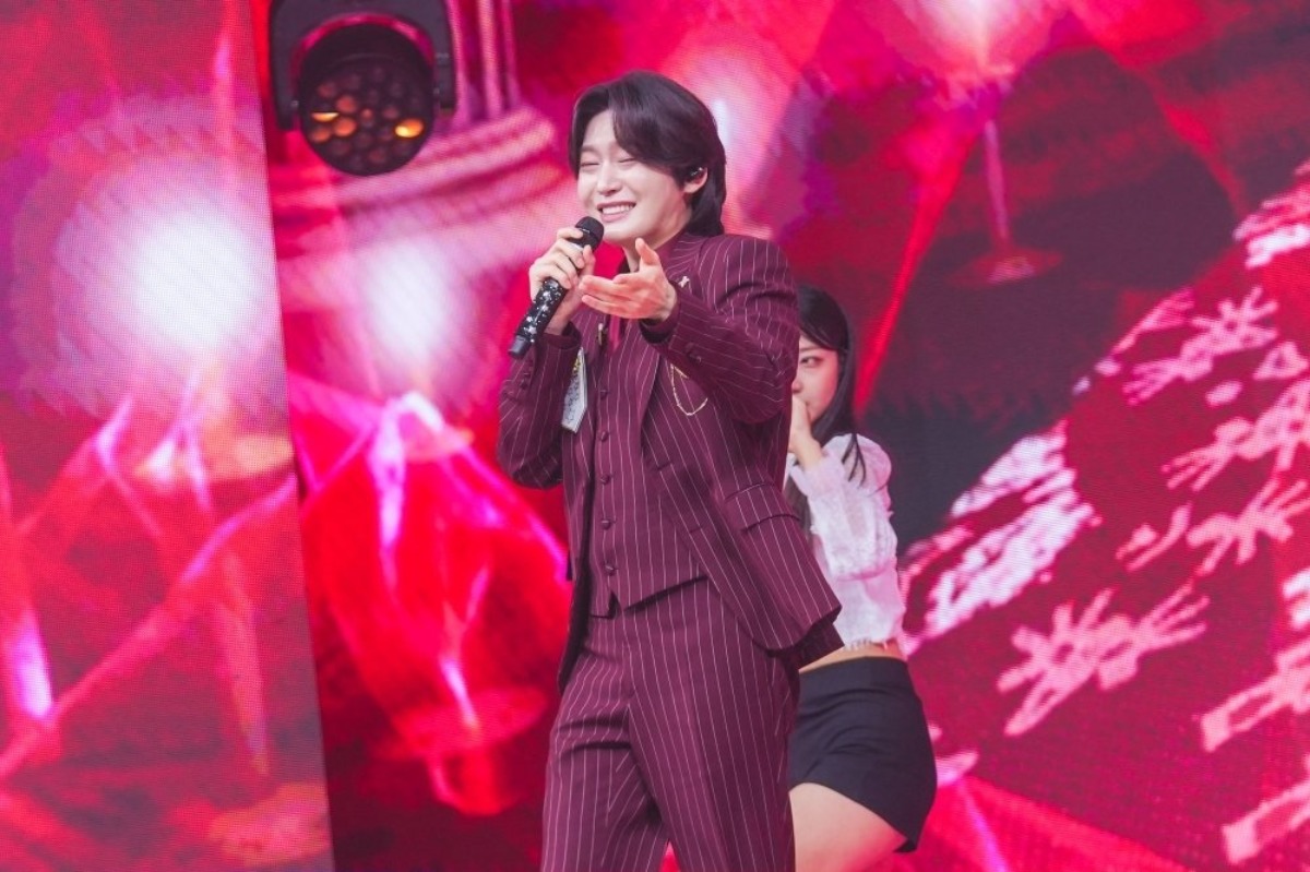 <b>김용빈</b>, 좋아했던 가수 등장하자 고장…"원래 떠는 스타일이 아닌데" ('...