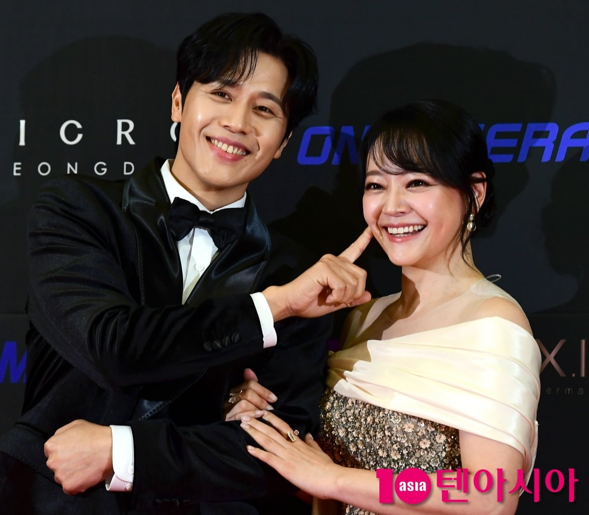 '8살 연하' <b>손준호</b>, <b>김소현</b>에 포르쉐까지 사줬다…"자랑거리도 아니어...