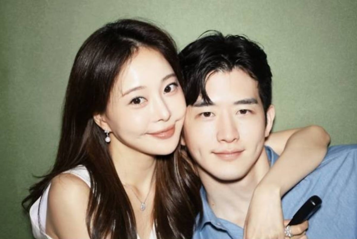<b>아옳이</b>, 파경 4년 만에 '한의사'와 장기 <b>연애</b> 향하나…"내후년에도 기...