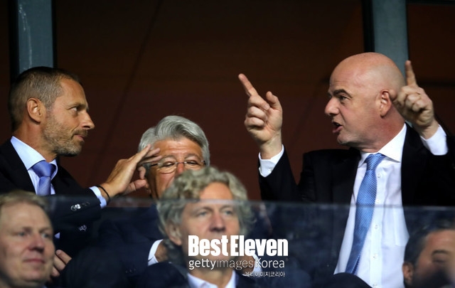 감히 지각해?… 난리난 FIFA 총회, 인판티노 회장 입장하자 UEFA 집단 퇴장