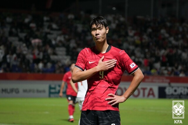 192cm <b>이영준</b>의 높이만 노렸다… 이민성호가 선택한 실리적인 롱킥 축구...