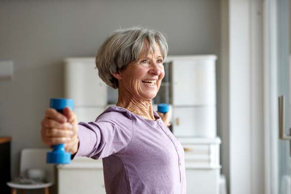 이른 아침부터 정오 무렵에 하는 운동이 노인 심폐건강 향상에 가장 효과적이라는 연구 결과가 나왔다./사진=클립아트코리아