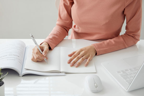 ‘이 시간’ 30분만 줄이자… 살 빠지고, 혈당 낮아지는 효과