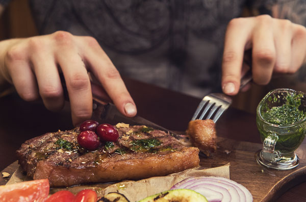선종 제거 후 붉은 육류 섭취는 피하는 것이 좋다/사진=클립아트코리아